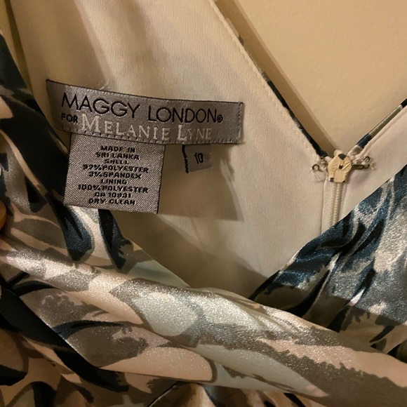 MELANIE LYNE EVENING DRESS - Picture 4 of 4